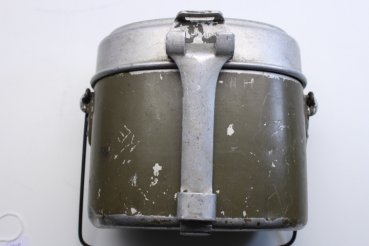 Original dinnerware, cookware, feeding bowl of the Wehrmacht, manufacturer SMM40