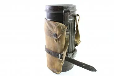 Wehrmacht gas mask can with tropical standby bag for gas plane DAK manufacturer bhu