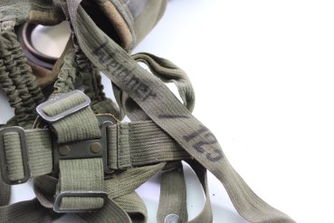 Gasmaskendose 1936, Maske m. Trägername u. Einheit