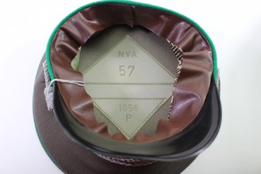 Peaked cap, border troops of the GDR, original piece officer, size 57, cockade, NVA