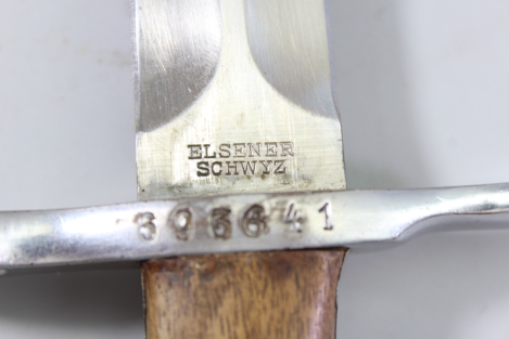 Schweiz Bajonett Modell 1918 komplett mit Scheide und Lederhänger Hersteller Elzener Schwyz