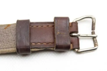 Wehrmacht lower strap for carrying an edged weapon