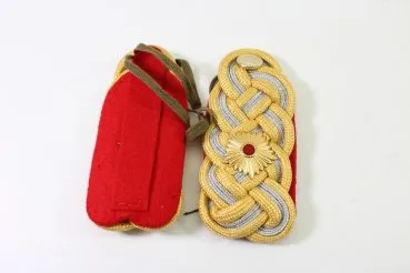 Pair of shoulder boards for Marshal of the DDR NVA