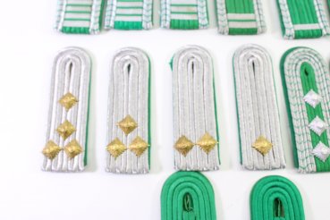 Konvolut DDR NVA Schulterklappen