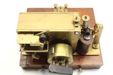 Morsecode Fernschreiber / Telegraph Militärisch – Zivil, Königlicher Hoflieferant Berlin, C.Levert