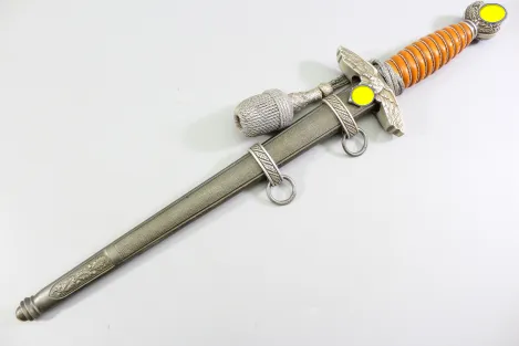 Top Luftwaffen Offiziersdolch mit orangem Griff, Hersteller SMF, Solingen Dolch - Luftwaffe, Abnahmestempel, Gehänge
