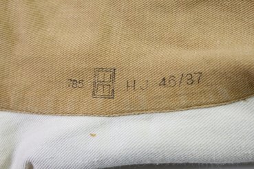 HJ Uniform mit Jacke und HJ Hose