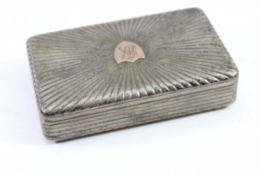 Preview: Schnupftabakdose um 1820 aus 13 Lot Silber, innenseitig Feuervergoldet