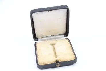 Award case – Case for the Iron Cross 1st Class 1939 – Manufacturer D & B – EK1 case