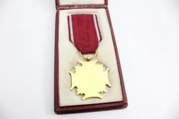 Polnisches Verdienstkreuz, 1. Klasse Gold