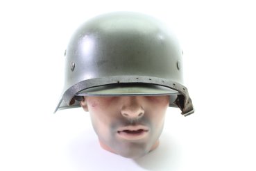 Ehem. SS / Wehrmachtshelm Helm M35 Apfelgrün mit Doppelemblem und Abnahmestempel