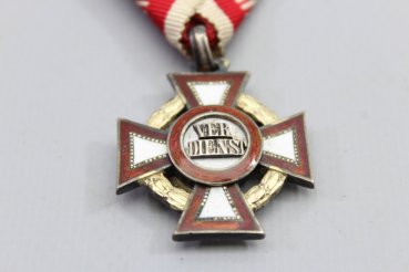 Preview: Österreich - Militärverdienstkreuz III am Dreiecksband