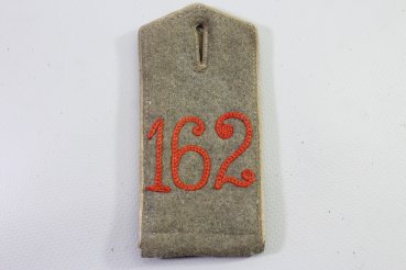 Preview: Schmuckeinband des 3. Hanseatischen Infanterie-Regiments Lübeck und original Schulterklappe