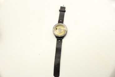 Luftwaffe bracelet compass probably after 1945 with semicircle Scala