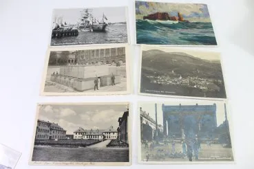 Set consisting of 53 different postcards