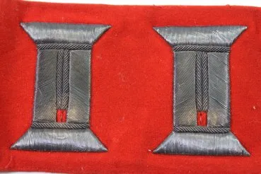 Wehrmacht Heer Ärmelaufschlag für den Waffenrock mit 2 Patten für Generale