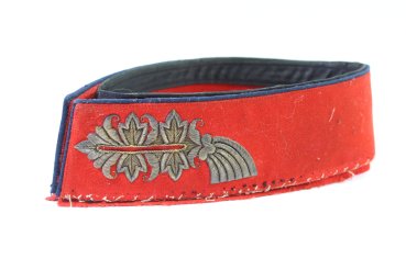 Preview: Preußen Kragenspiegel - Patten für Generale Metallfaden in handgestickter Ausführung auf rotem Tuch