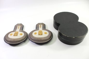 Prussia - Pair of epaulettes for a senior paymaster