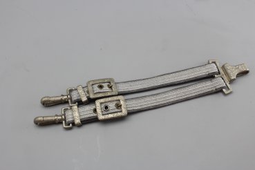 NVA officers' honor dagger, manufacturer Mühlenhausen with 3-hole hanger in a box with the same number