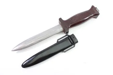 DDR NVA Kampfmesser KM66 der NVA Fallschirmjäger mit der Nummer 814