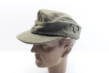 Wehrmacht Feldmütze Totenkopf , Filmanfertigung