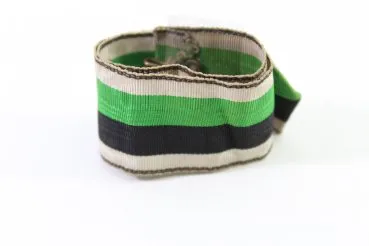 Brustband Ordensband in den Farben Weiß, schwarz, grün