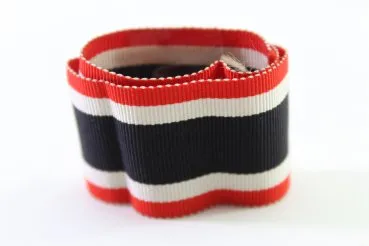 Sehr Langes Band Kriegsverdienstkreuz 2. Klasse mit und ohne Schwerter
