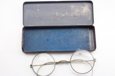 Wehrmacht service glasses