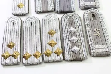 DDR / NVA bundle of various shoulder boards for ranks