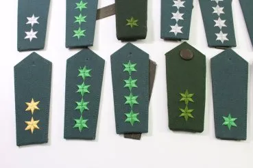 DDR / NVA bundle of various shoulder boards for ranks