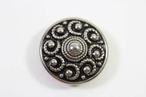 9 Stück Trachten / Uniform Kopf 22 mm