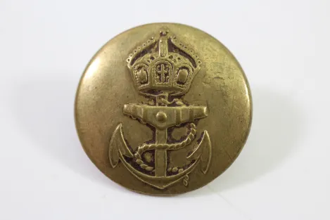 Metal buttons from a German uniform tailor, head uniform