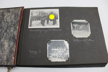 Beautifully maintained photo albums from the RAD+ HJ with 78 photos / postcards, some of them very large.
