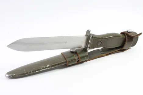 Bundeswehr Kampfmesser, Fahrtenmesser, Feldmesser alter Art HSK70 mit Koppelschuh, original