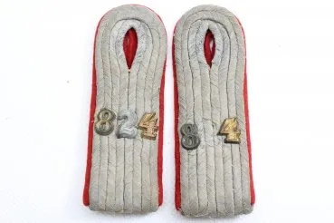 Shoulder boards of an artillery officer, Artillery Regiment 824