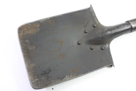 WW2 Schweizer Militär Spaten mit Metall Halterung Infanterie 1944 datiert