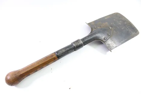 WW2 Schweizer Militär Spaten mit Metall Halterung Infanterie 1944 datiert