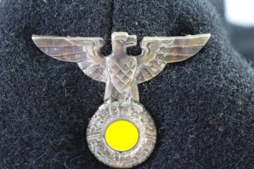 Wehrmacht peaked cap, fire brigade, head circumference 55 cm