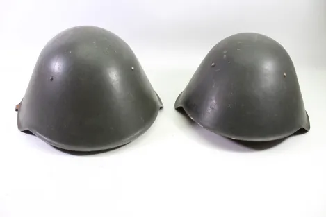 DDR NVA Stahlhelm aus Konvolut