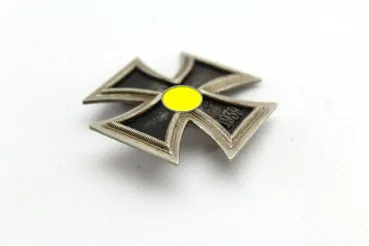 Iron Cross 1st Class from 1939 manufacturer Paul Meybauer denazified