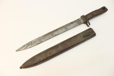 WW1 German bayonet, box-shaped replacement bayonet with metal grip, numbered