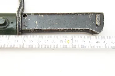 WW1 German bayonet, box-shaped replacement bayonet with metal grip, extra long version