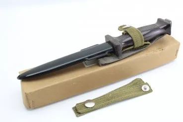 DDR NVA Kampfmesser M66 in Schachtel - 2. Modell 1951 - Selten zu finden!