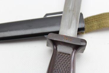 DDR NVA combat knife M66 in the box is an extremely rare piece!