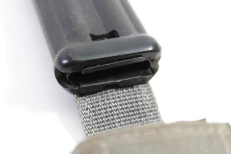 DDR NVA Kampfmesser KM 87 Überlebensmesser der Nationalen Volksarmee, komplett mit Überlebenskapsel