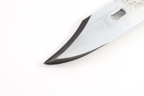 DDR NVA Kampfmesser KM 87 Überlebensmesser der Nationalen Volksarmee, komplett mit Überlebenskapsel