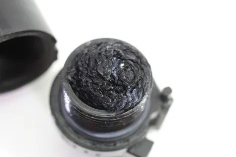 DDR NVA Kampfmesser KM 87 Überlebensmesser der Nationalen Volksarmee, komplett mit Überlebenskapsel