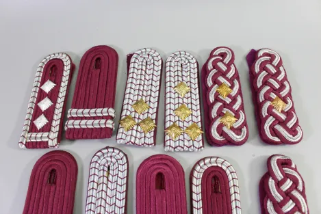 Konvolut Schulterklappen der NVA / DDR