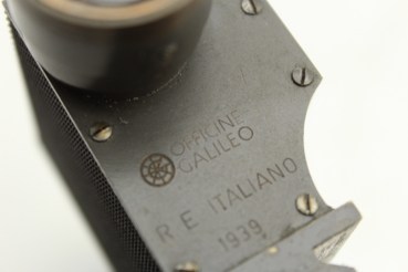 1939 Richtfernrohr 6,5x 105 Grad Officine Galileo R.E Italiano mit Leder Köcher.