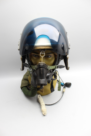 Original DDR NVA Pilotenhelm für Kampfflugzeuge ZSh-5 mit Sauerstoffmaske KM-34 – MiG-21 Kampfflieger Helm